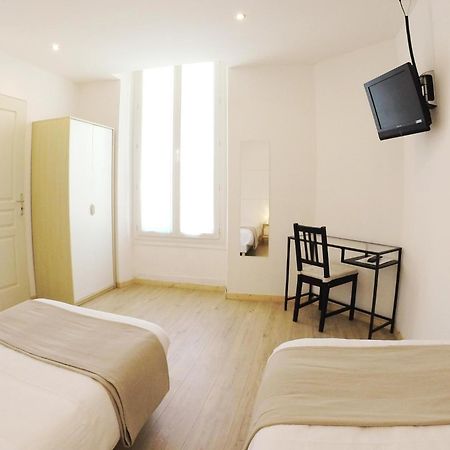 Hotel L'Oustaou เลอลาวองดูว์ ภายนอก รูปภาพ