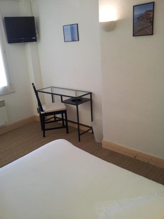 Hotel L'Oustaou เลอลาวองดูว์ ห้อง รูปภาพ