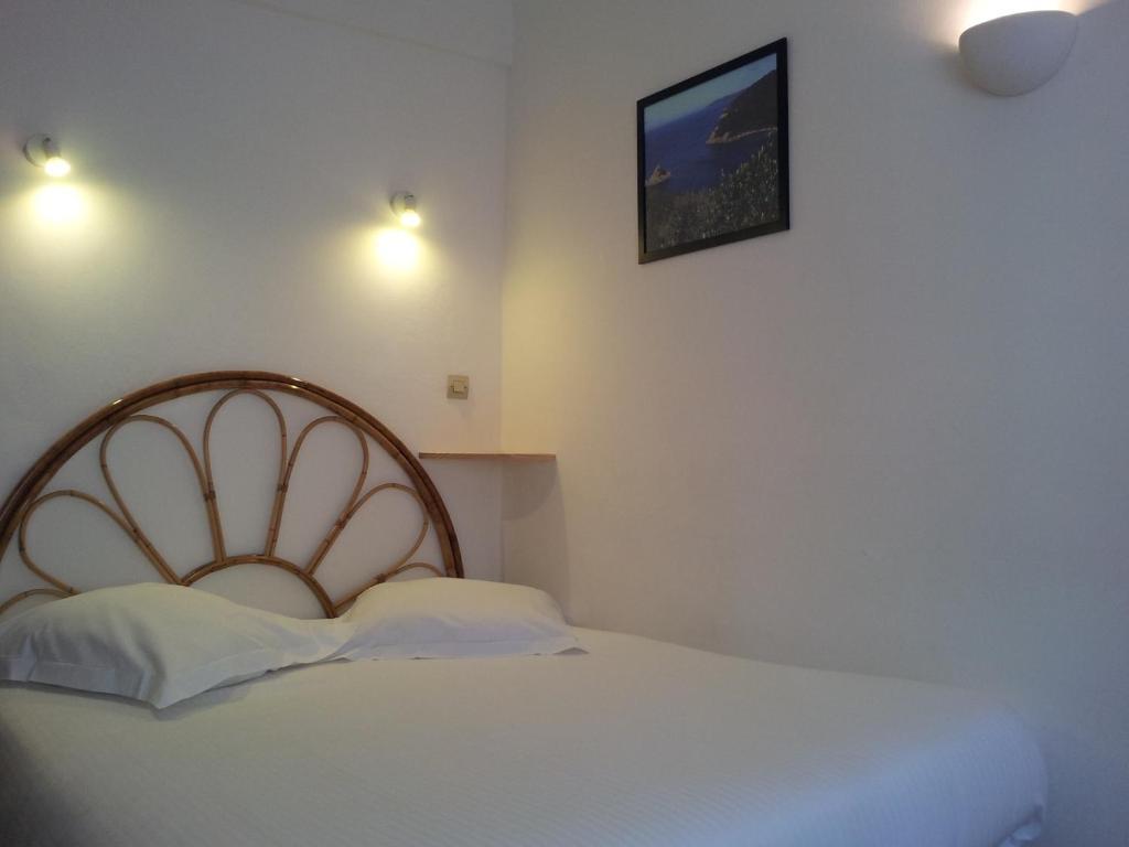 Hotel L'Oustaou เลอลาวองดูว์ ห้อง รูปภาพ