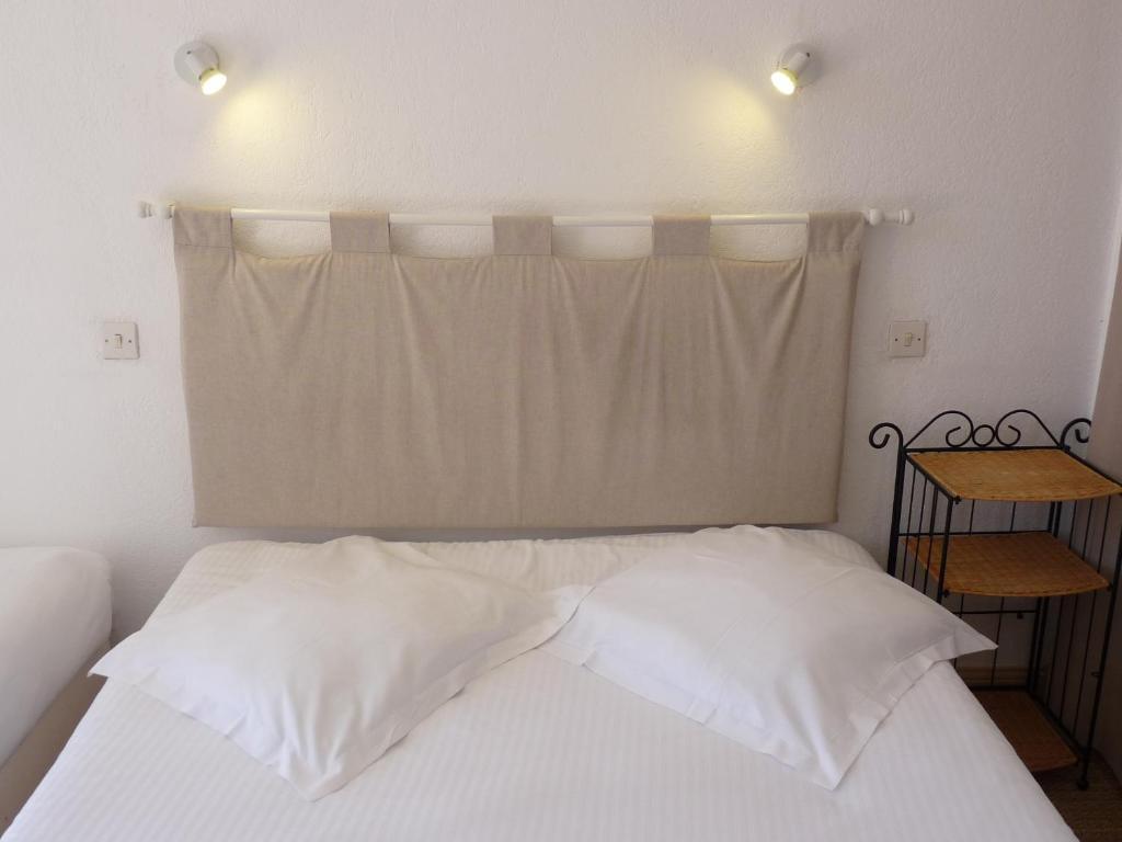 Hotel L'Oustaou เลอลาวองดูว์ ห้อง รูปภาพ